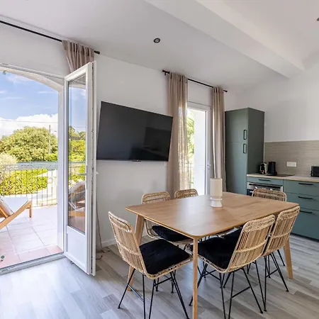 Apartman Splendid Flat Centre With Parking And Swimming Pool - 2br6p *