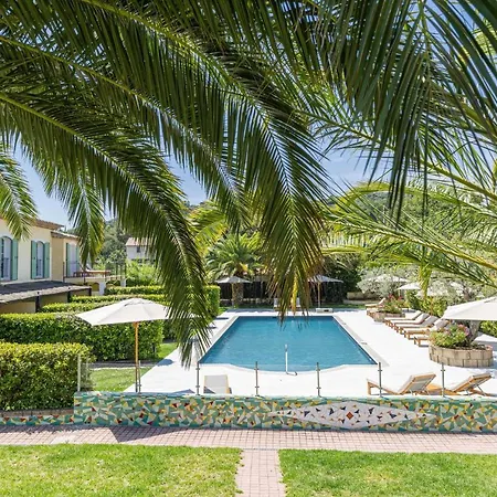 Apartman Splendid Flat Centre With Parking And Swimming Pool - 2br6p